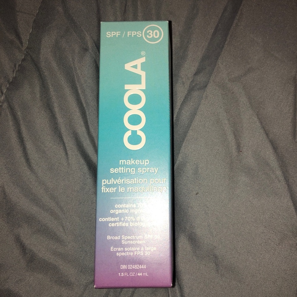 🤩 COOLA SPF Makeup Setting Spray
